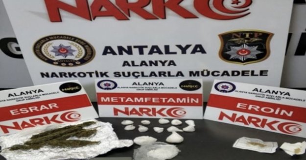 Alanya’da polisten uyuşturucu ticaretine darbe!