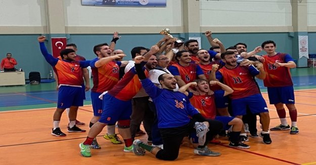 ALKÜ Spor Kulübü Hentbol Takımı 2. Lige yükseldi