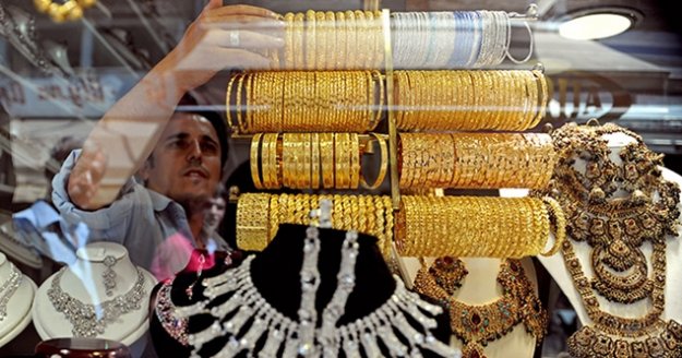 Altın rekor tazeledi