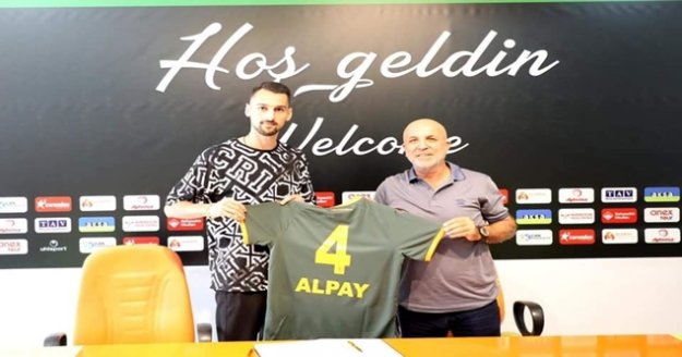 Alpay Çelebi Aytemiz Alanyaspor'da