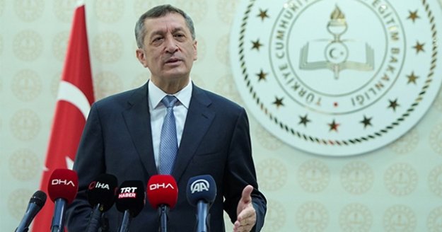 MEB Ziya Selçuk: "Tablet dağıtımı bu haftadan itibaren başlıyor!