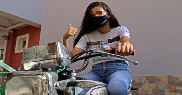 Pencereden atlayarak abisinin motosikletini hırsızların elinden alan genç kız: ‘Hiç korkmadım’