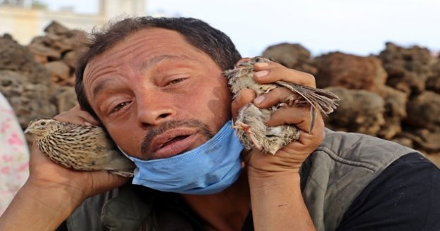 Yanan evine değil telef olan bıldırcınları için gözyaşı döken adam yeni bıldırcınlarına kavuştu