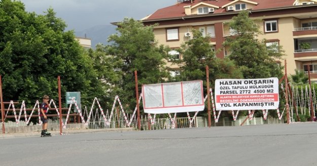 Alanya'da inat etti, tel örgü çekti, yıllardır mahalleliyi canından bezdirdi!