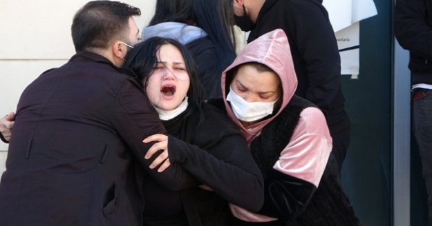 Antalya'da 3 kişinin lüks cipte ölümü