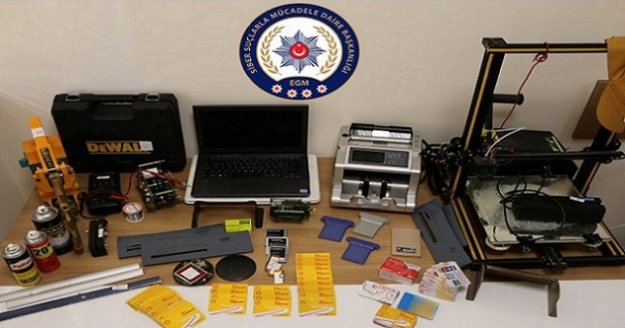 Banka ve kredi kartı dolandırıcılığı operasyonu