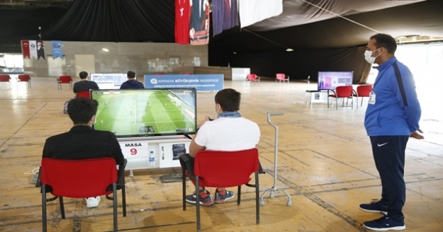 Büyükşehir’in e-spor turnuvası sona erdi