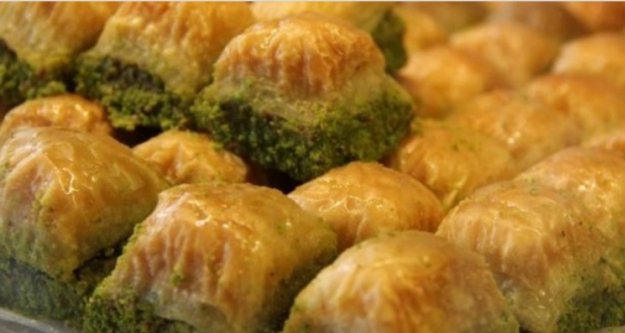 Damattan kayınpederine zehirli baklava