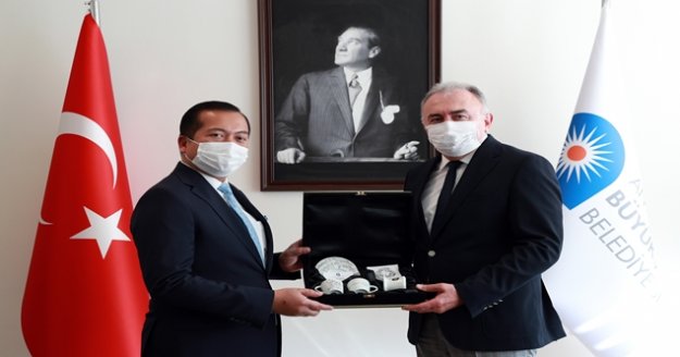 Endonezya Türk Büyükelçisi Iqbal’den Başkanvekili Hacıarifoğlu’na ziyaret