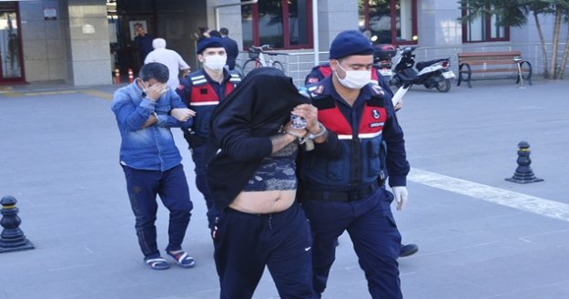 Fuhuşa zorlanan 3 yabancı uyruklu kadır kurtarıldı