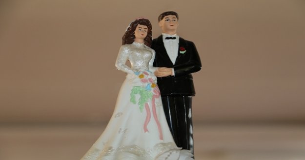 Gelin ve damatlar saat 18.30'dan sonra 'evet' diyemeyecek