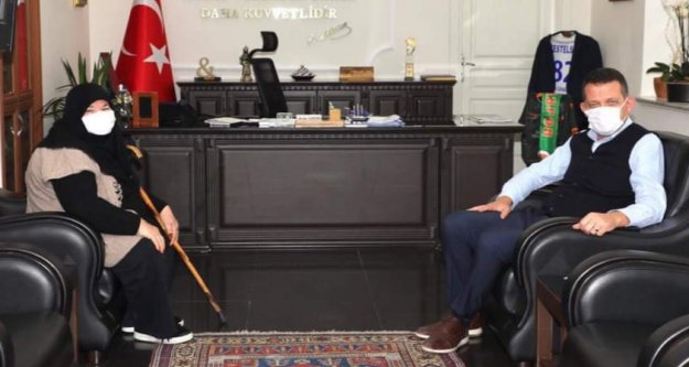 Kaymakam şehidimizin annesini ağırladı