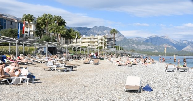 Pandemiye rağmen turistler vazgeçmiyor