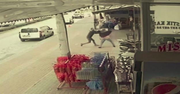 'Personelin geç geliyor' şikayeti tekme tokat kavgaya döndü