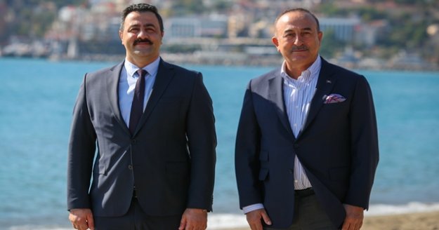 Rektör Kalan'dan Bakan Çavuşoğlu'na brifing