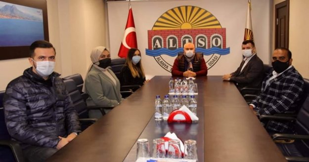 AK Gençlik Alanya yönetimi ALTSO Başkanı Mehmet Şahin’i ziyaret etti