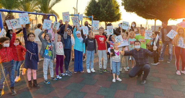 Alanya'da yasaklardan etkilenen miniklerin yüzünü Ak Gençlik güldürdü