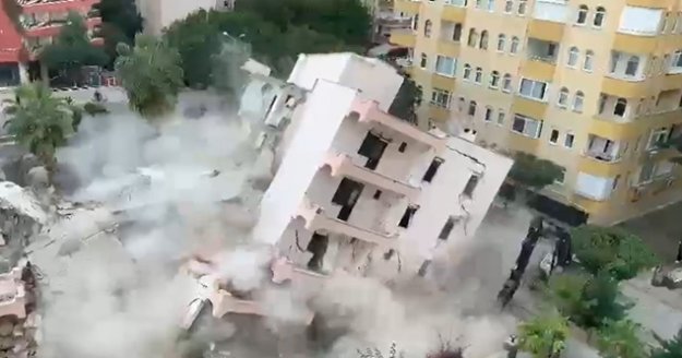 Alanya'da yürekleri ağza getiren apartmanın yıkımı!