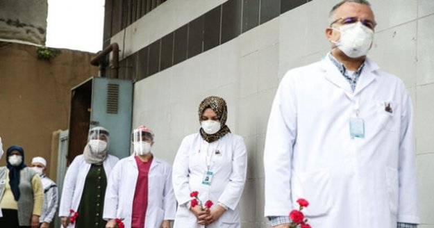 Korona virüsten ölen sağlıkçıların yakınlarına maaş bağlanacak