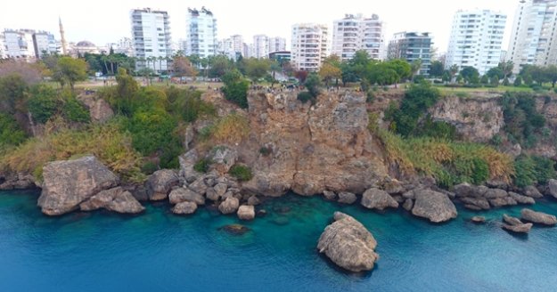 Türkiye’nin en büyük deprem üretme fayı, Antalya Körfezi’nden geçiyor