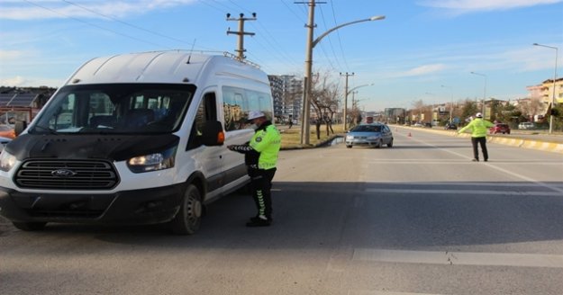Ülke genelinde kırmızı ışık denetimi