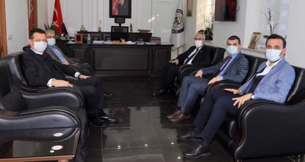 Ak Partili vekilden kaymakama ziyaret