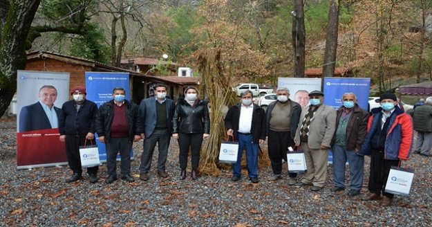 Alanya’da dut fidanı dağıtımı yapıldı