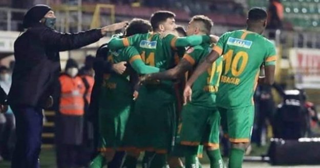 Alanyaspor'dan muhteşem geri dönüş