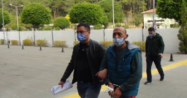 Antalya'da eşini ve çocuklarını darp ettiği iddia edilen şüpheli serbest