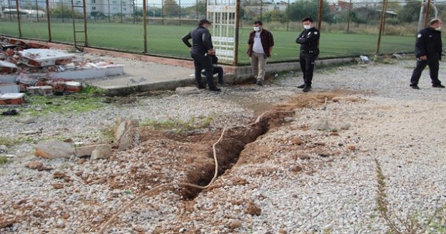 Antalya'da güpegündüz kablo hırsızlığı pes dedirtti