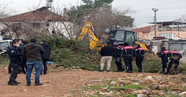 Antalya’da silahlı kavga: 1’i ağır 3 yaralı