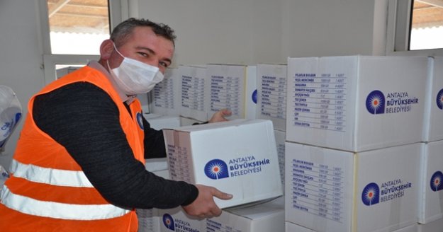 Büyükşehir ihtiyaç sahiplerinin yanında