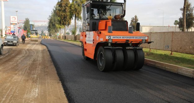 Büyükşehir kısıtlama günlerinde de görev başında
