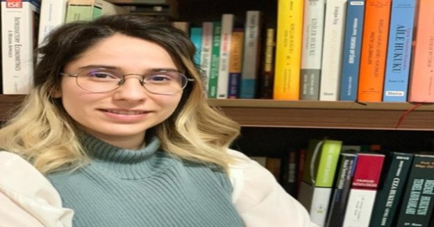 Cep telefonuna indirilen güvenilir olmayan uygulamalar canı yakabilir