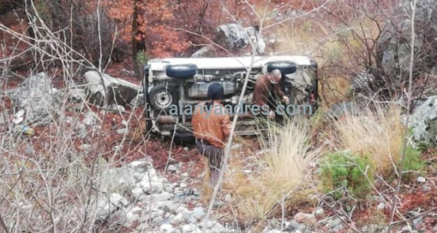 Halk sanatçısı Kuşyuvasında aracıyla uçuruma yuvarlandı