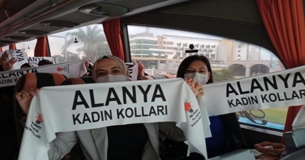 Alanya Ak Kadınlar Antalya yolcusu