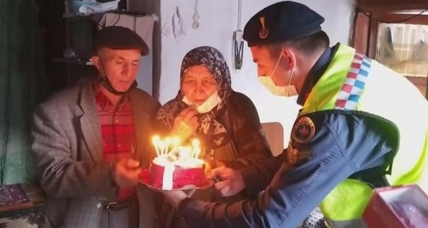 Jandarmadan 55 yıllık çifte sürpriz