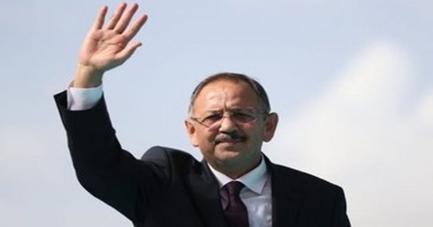Özhaseki: "CHP'de Deniz Baykal'dan sonra eksen kayması oldu"
