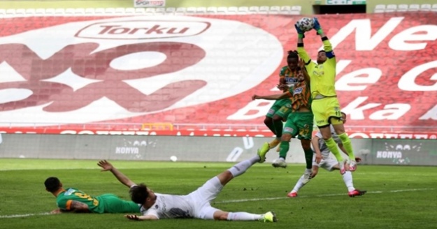 Alanyaspor’un deplasmanda yüzü gülmedi