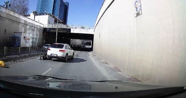 Epilepsi nöbeti geçiren motosiklet sürücüsü ölümlerden döndü