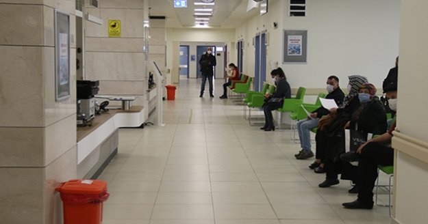 Aşılama sonrasında yoğun bakım hastalarının yaş ortalaması düştü