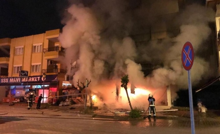 Gazipaşa'da eczanede çıkan yangın mahalleyi savaş alanına çevirdi