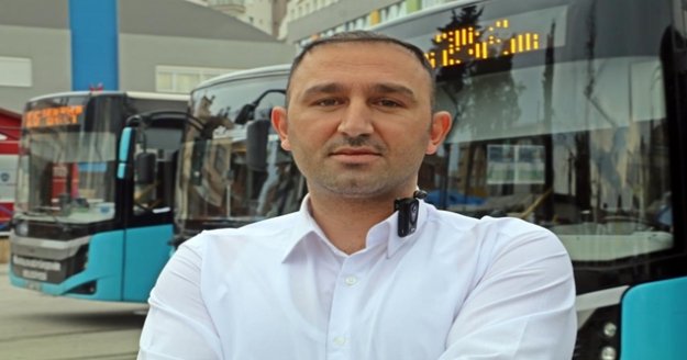 Sokak ortasında dayak yiyen kadını kurtarmak için hayatını hiçe saydı