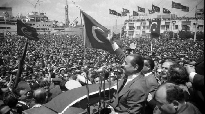 AK Parti : "27 Mayıslar, 12 Eylüller, 28 Şubatlar, 15 Temmuzlar tekrar etmeyecek"