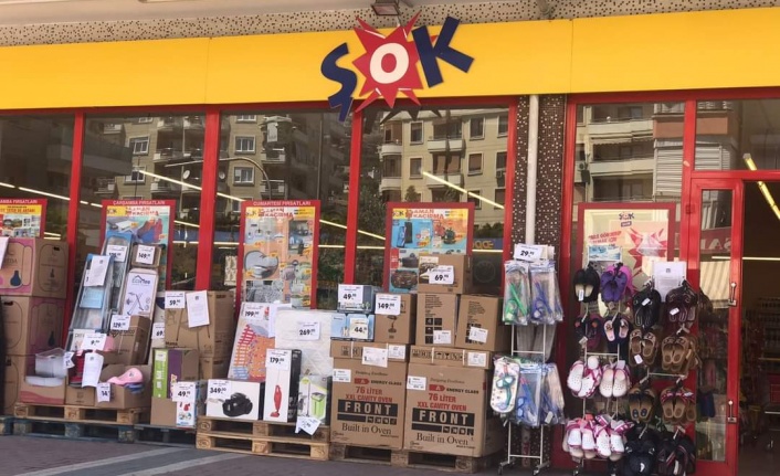 Alanya'da zincir marketler kurala uymuyor