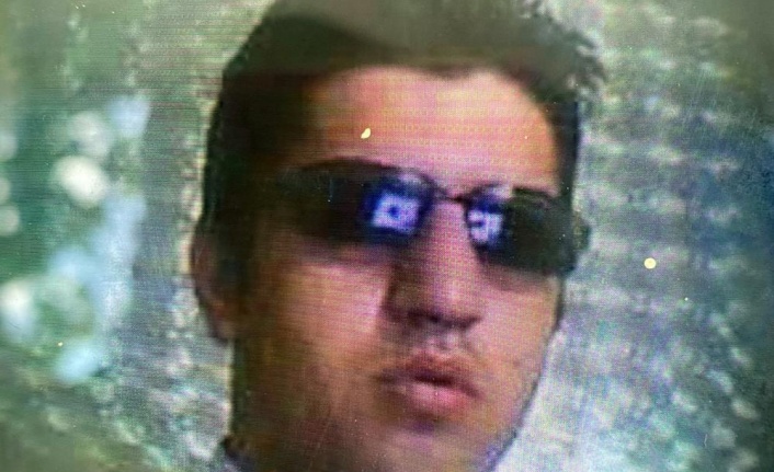 Babasını arayıp “tabancayı buldum intihar edeceğim” dedi, evde ölü bulundu