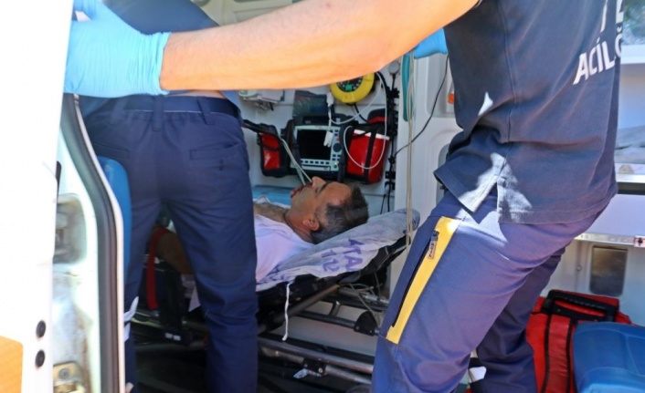 Yaşlı adam, tartıştığı adamı sokak ortasında tüfekle göğsünden vurdu