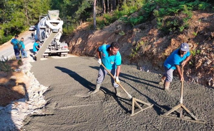 Alanya Belediyesi'nin yol ve asfalt seferberliği