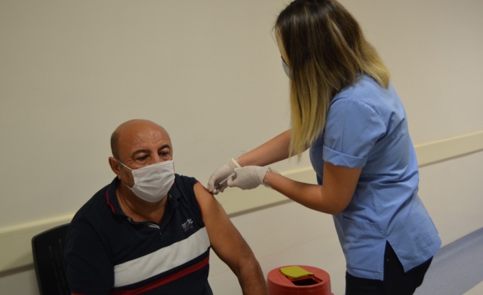 Alanya'da 52 bin 639 kişi aşılandı