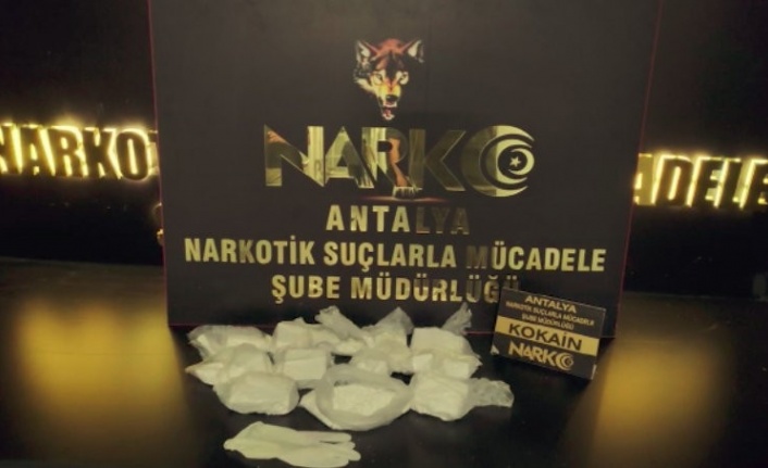 Antalya'da 2 kilo 160 gram kokain ele geçirildi